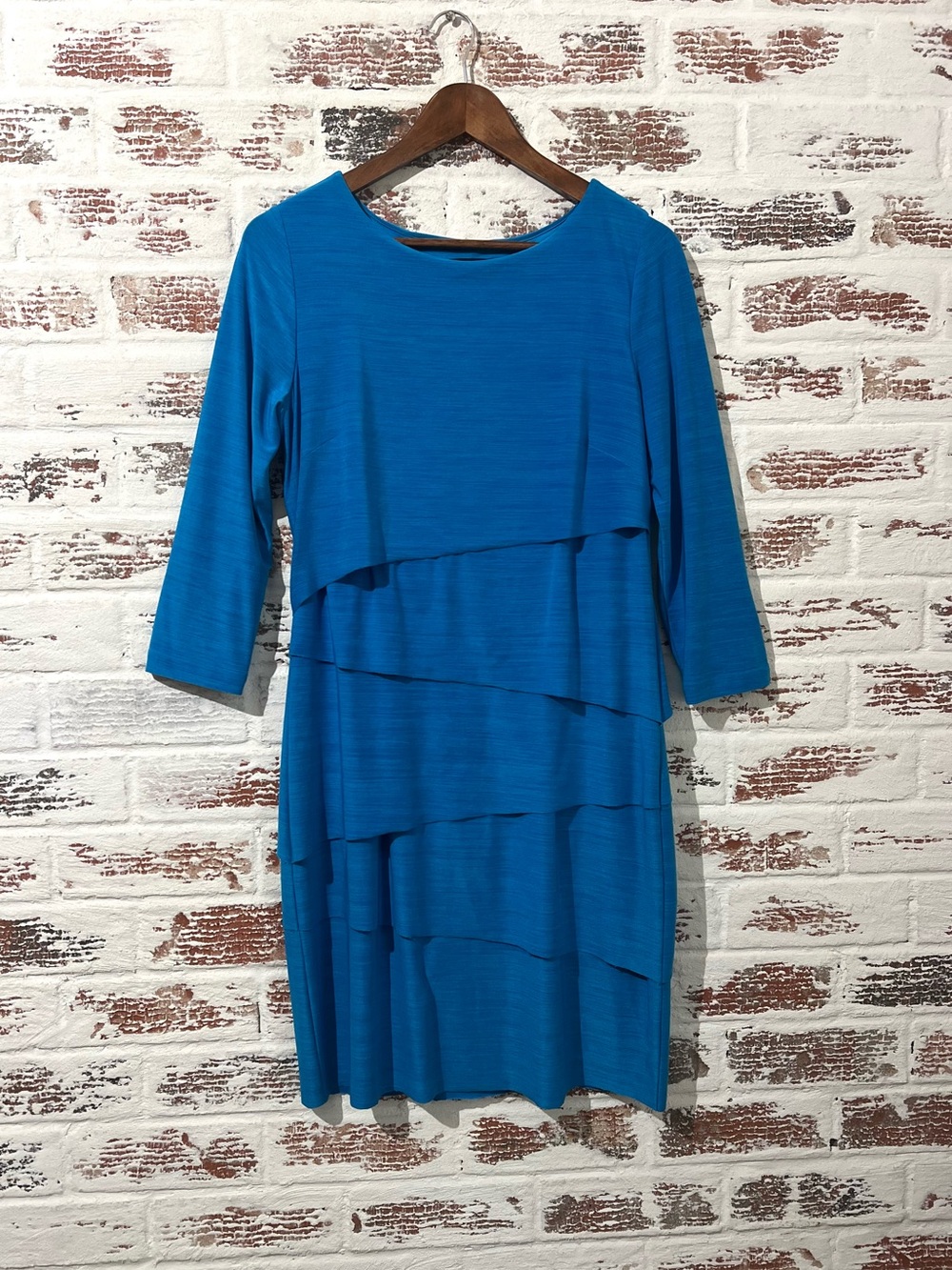 Tahari Dress Arthur S. Levine Blue Tiered Sheath 3/4 Sleeve Stretch 10